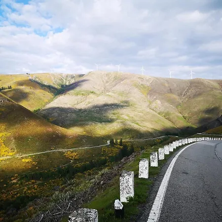 Cantinho Tecedeiras Мондин-ди-Башту