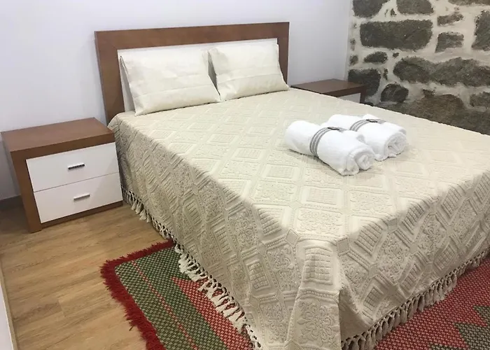 Cantinho Tecedeiras * 몬딤데바스토